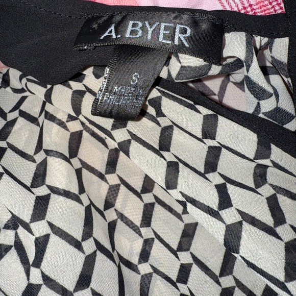 A. Byer Black and Cream Geometric Blouse - Picture 3 of 5